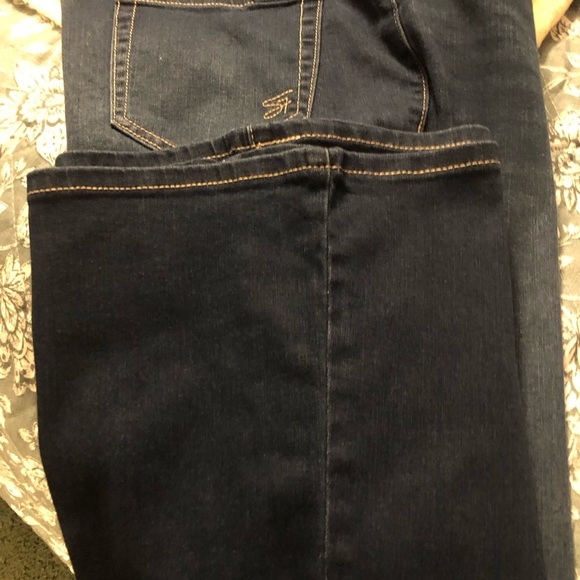 NWT Seven7 Ladies Slim Flare Jeans - Picture 2 of 12